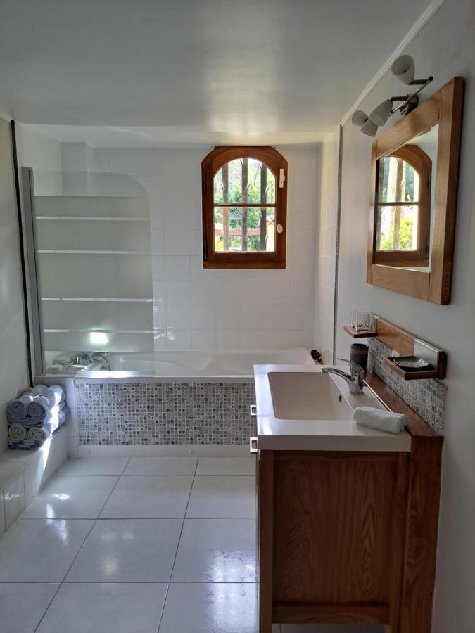 Rez De Jardin Villa Presqu'Ile De Giens Ιέρ Εξωτερικό φωτογραφία